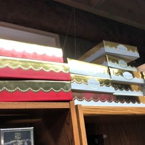 Estée Lauder Sets Beautiful Youth Dew White Linen